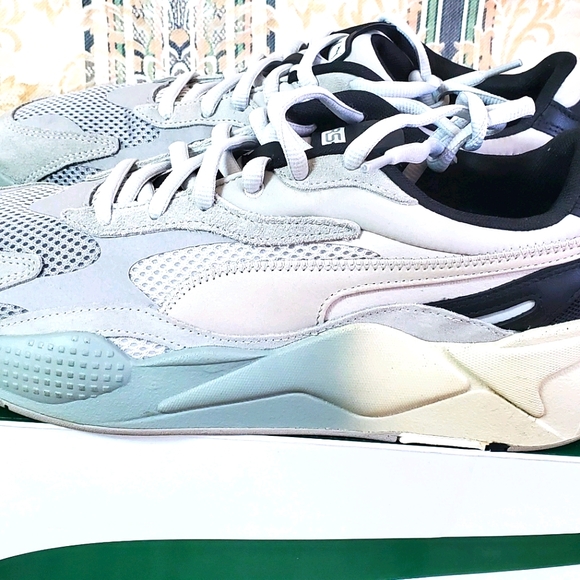 Puma sneakers - Picture 1 of 4